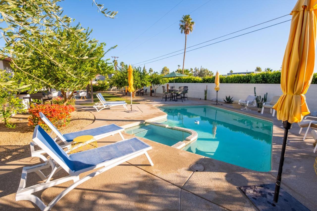 Beautiful Palm Springs Home Large Private Yard Exterior photo